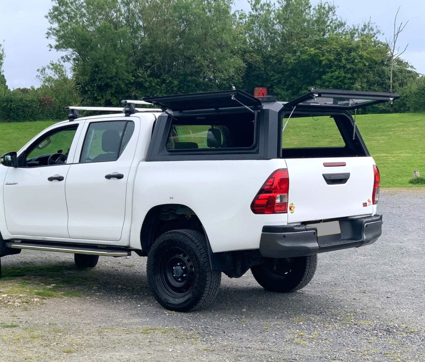 Toyota Hilux Bj. 12-16 Double Cab Pick-Up Canopy "Expedition"