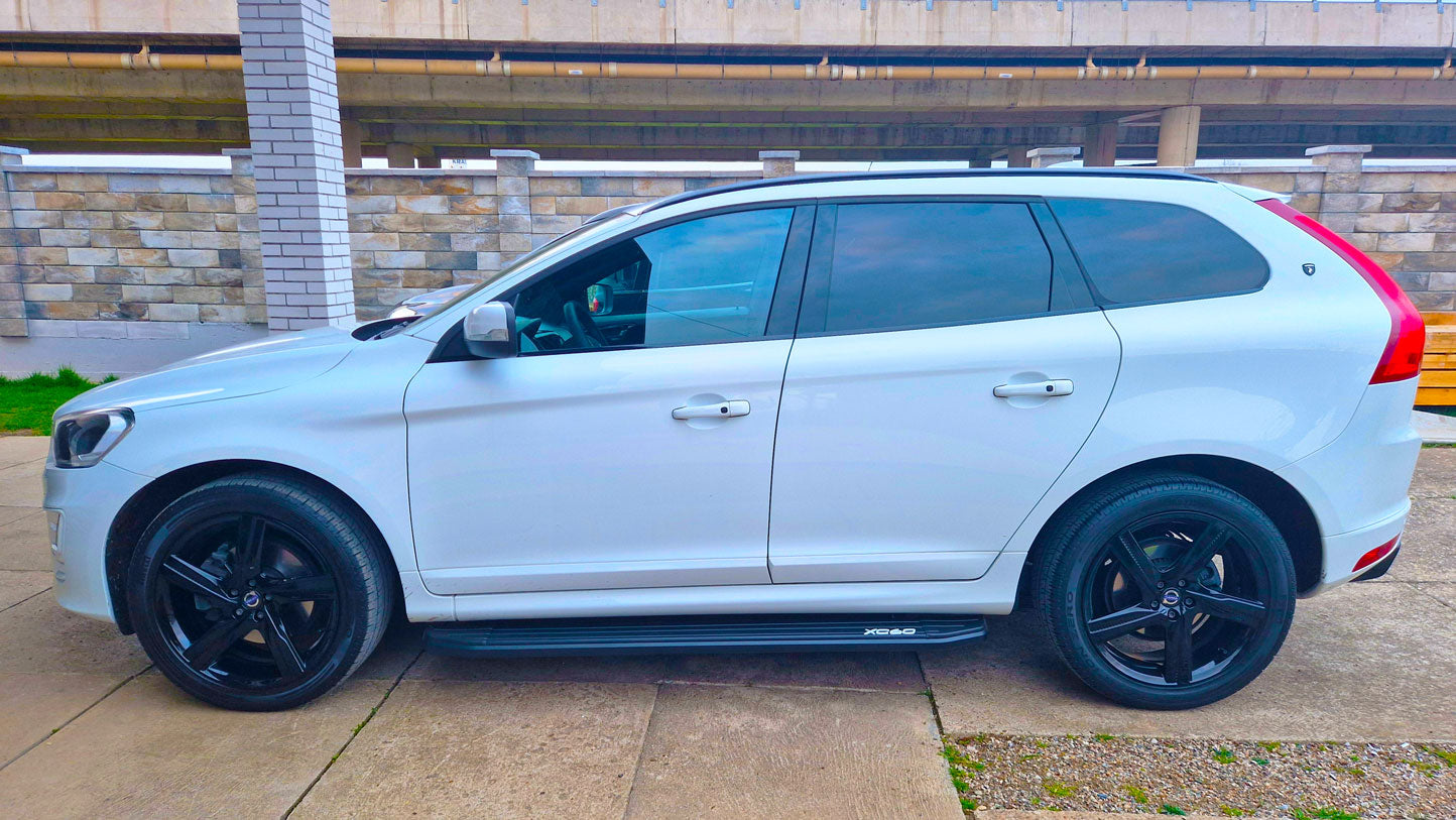 Volvo XC60 Bj. 09-17 Trittbretter "Raptor Schwarz"