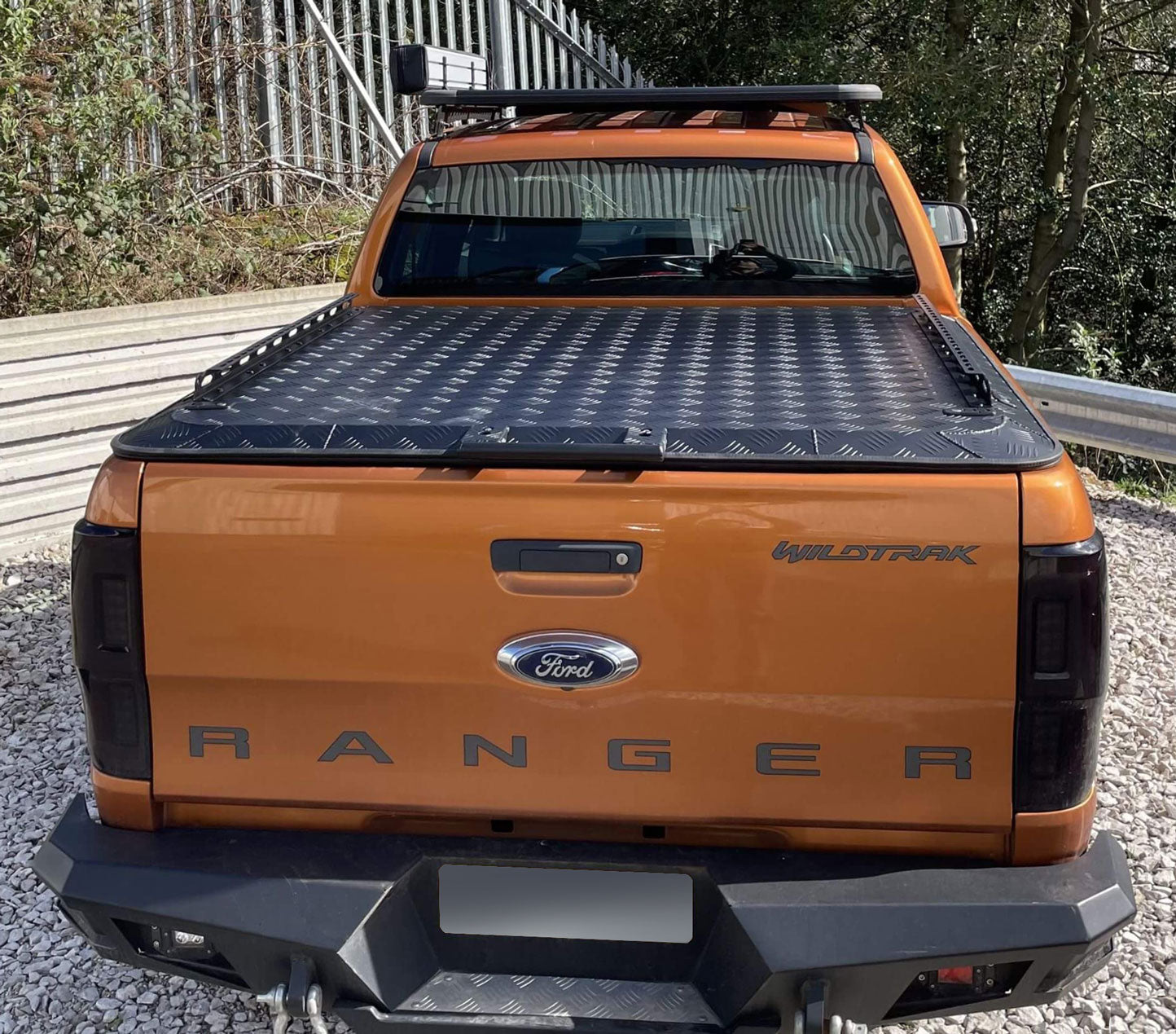 Toyota Hilux Double Cab ab Bj. 16 Hardtop Abdeckung "Defender"