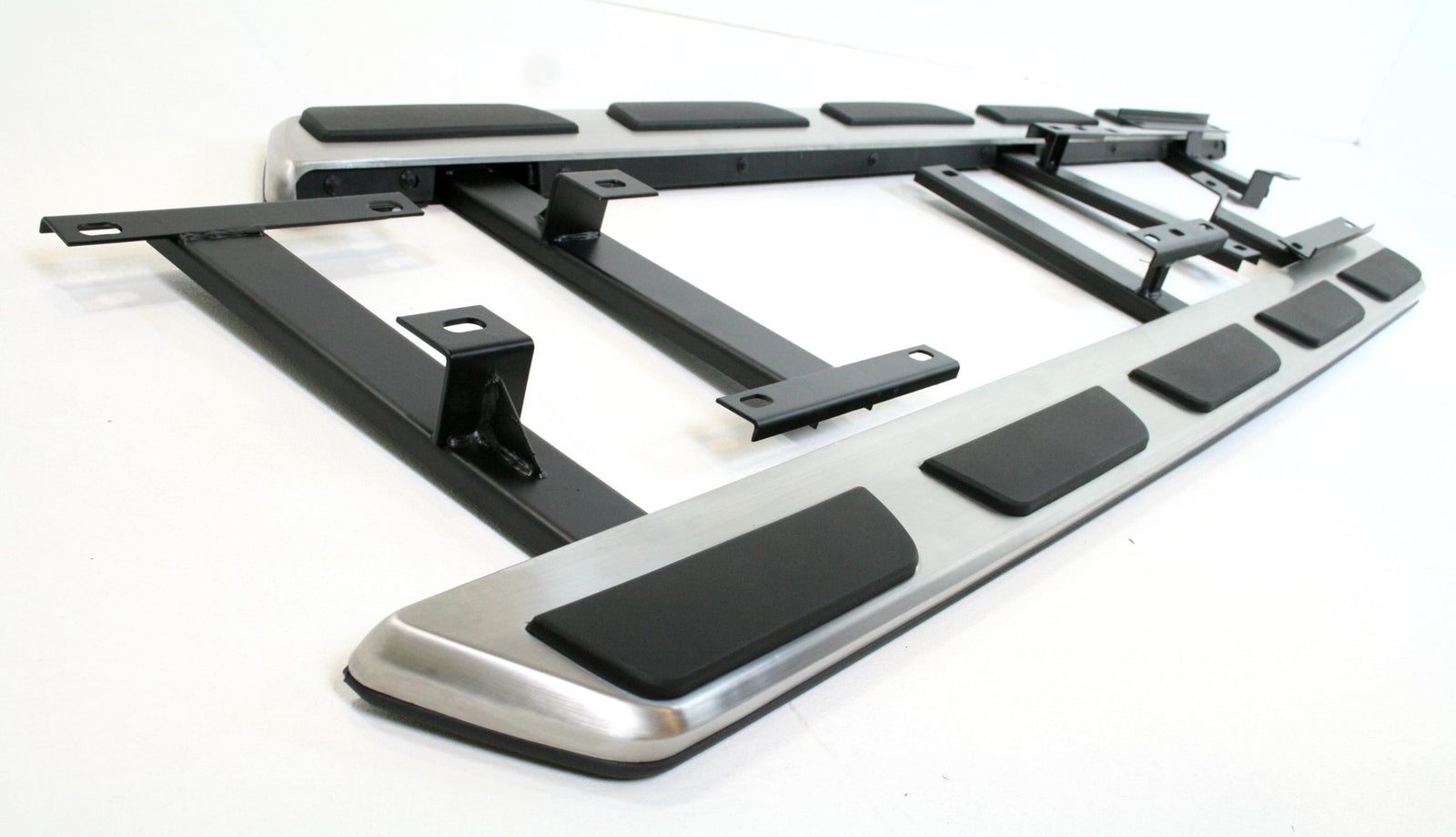 Audi Q3 Bj. 12-18 (8U) Edelstahl Trittbretter im original Style - Direct 4x4 Autozubehör