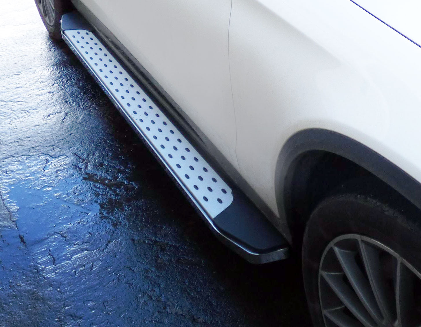 Mercedes Benz ML W166 ab Bj. 12 Trittbretter "Freedom" - Direct 4x4 Autozubehör