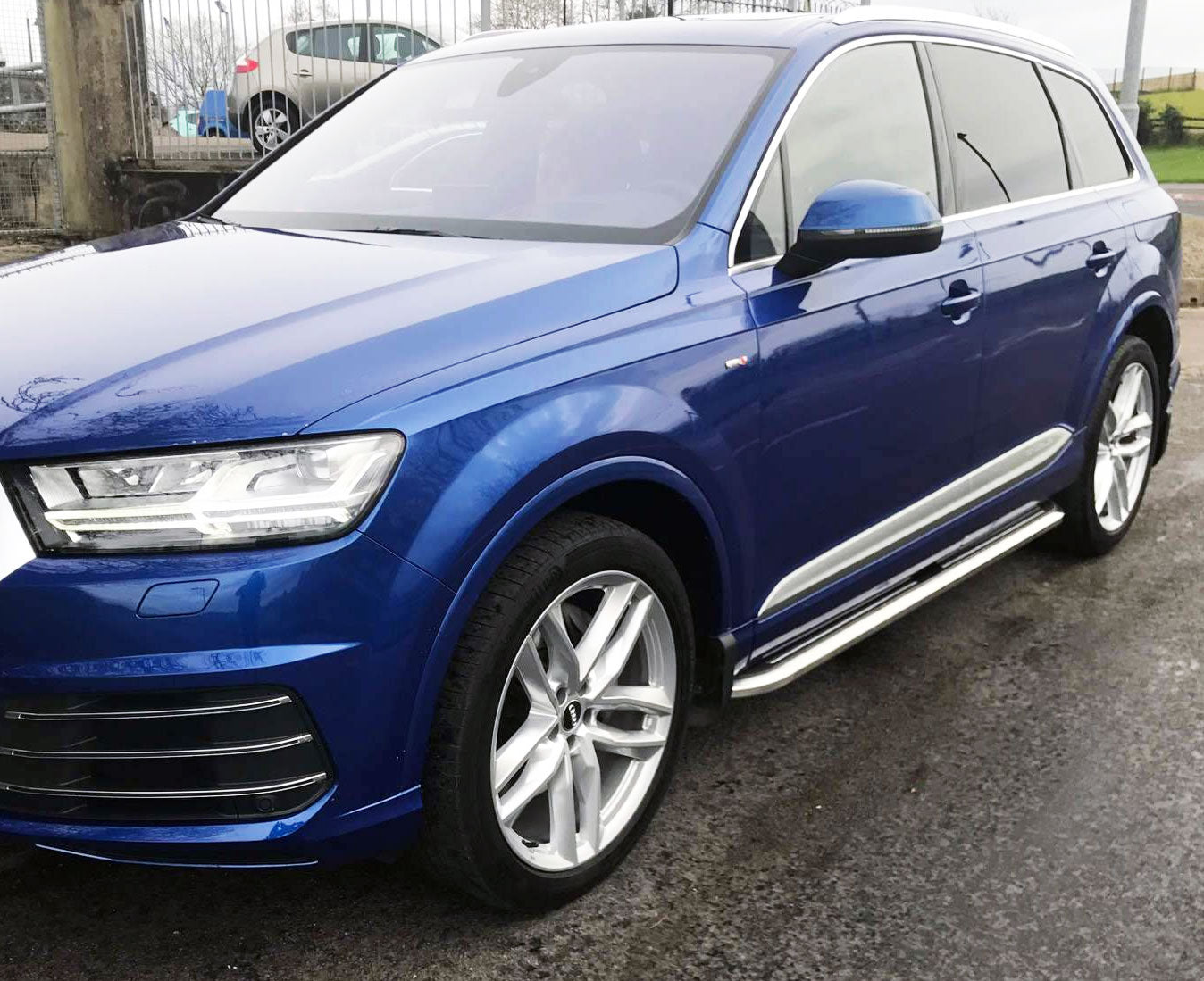 Audi Q7 Bj. 16-19 Trittbretter "Premier" - Direct 4x4 Autozubehör