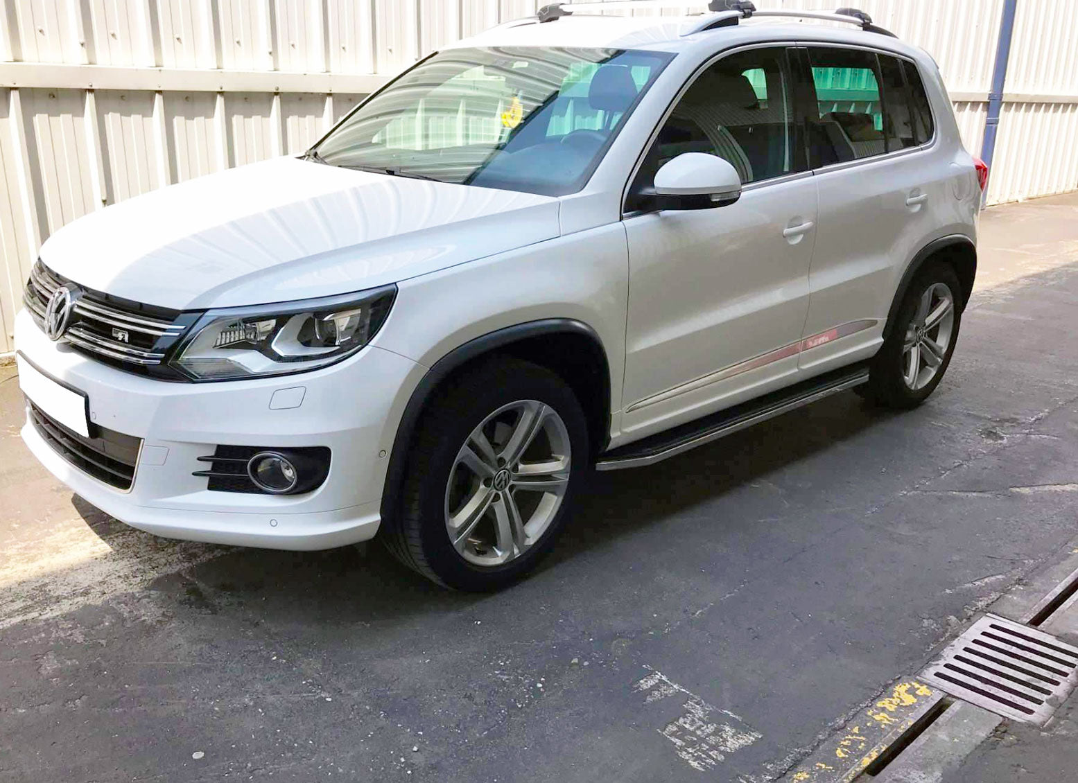 VW Tiguan Bj. 12-15 Trittbretter "Raptor" - Direct 4x4 Autozubehör