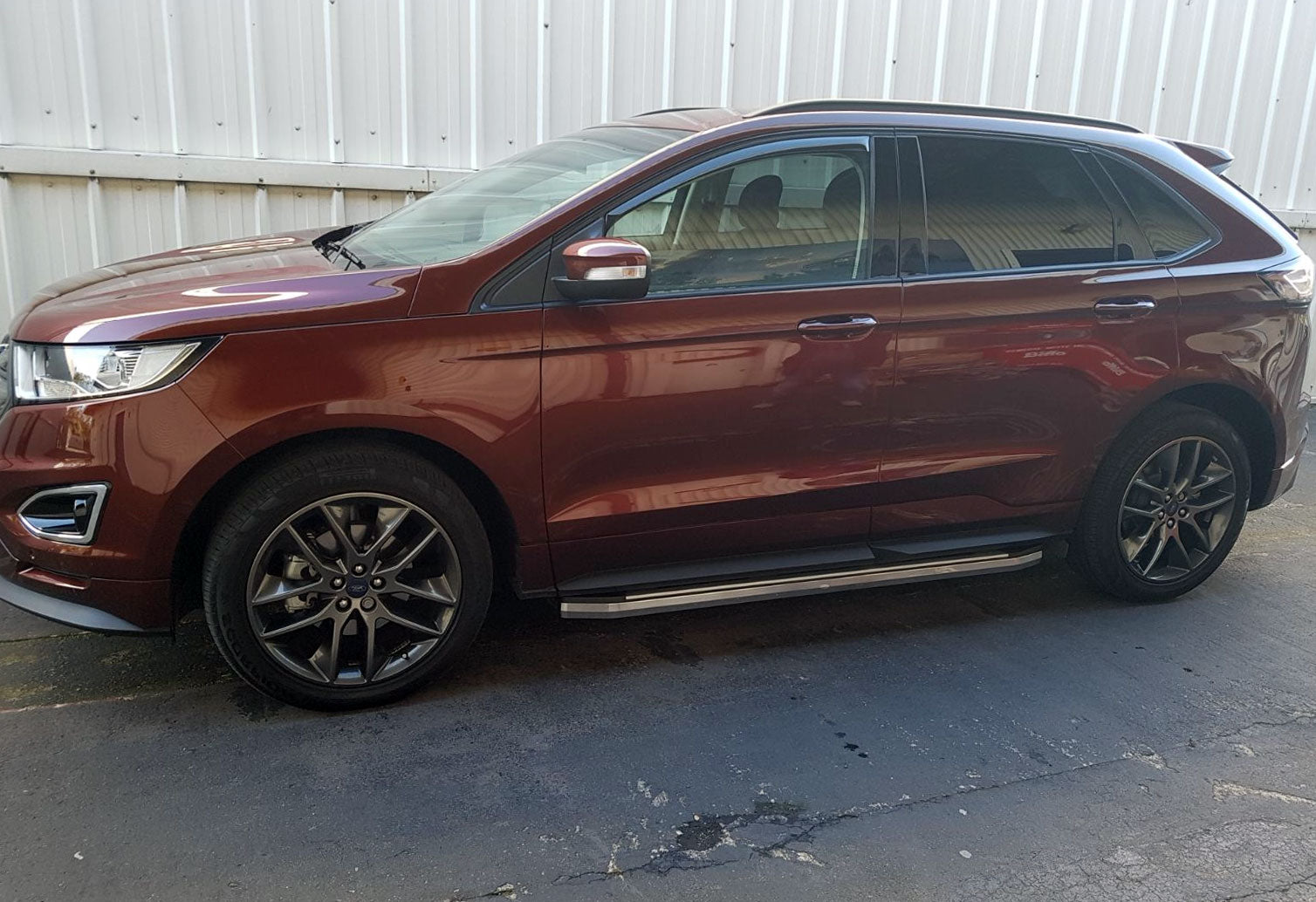 Ford Edge ab Bj. 16 Trittbretter "Suburban" - Direct 4x4 Autozubehör