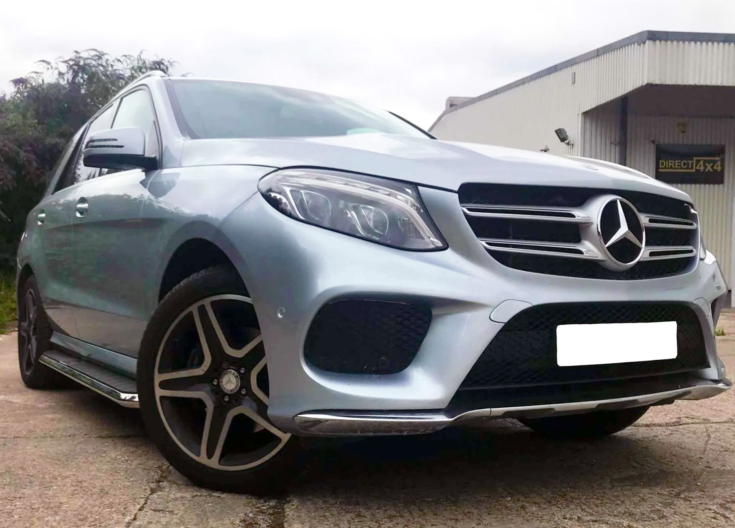 Mercedes Benz GLE (W166) Bj. 15-19 Trittbretter "High Flyer" - Direct 4x4 Autozubehör