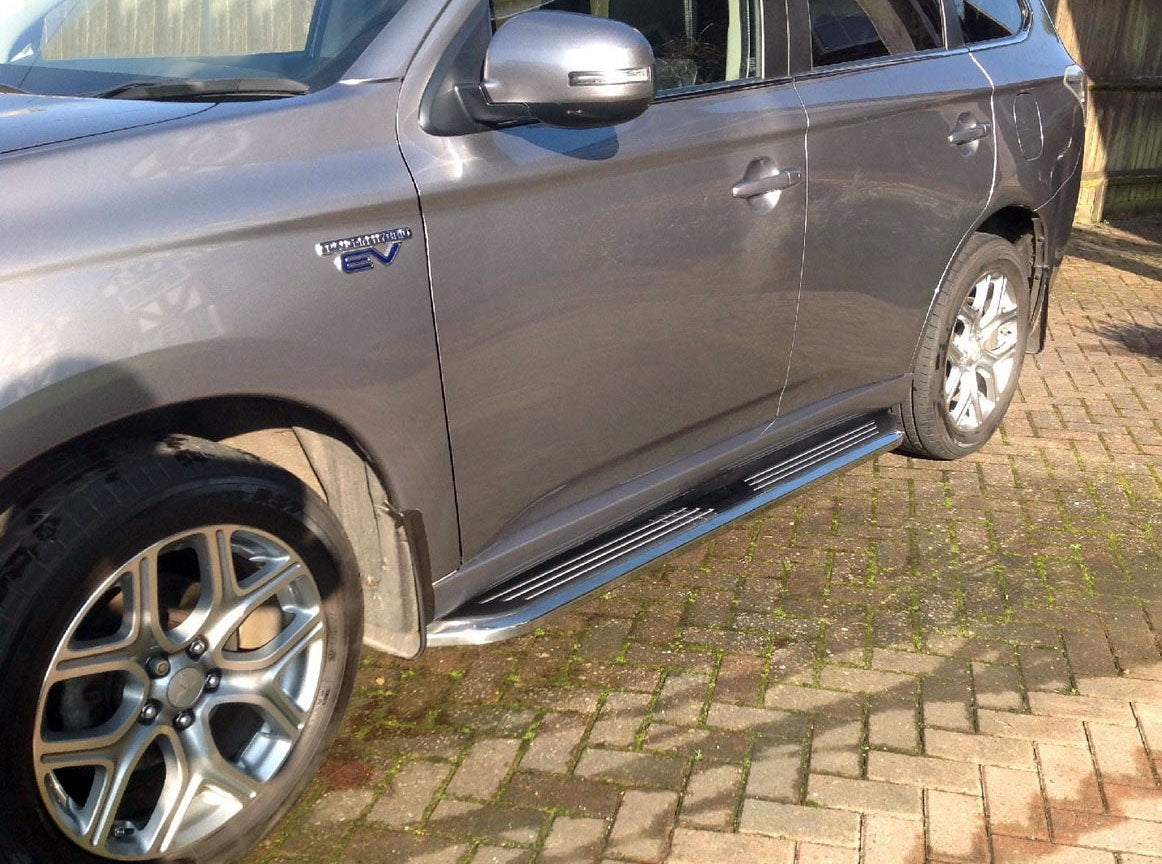 Mitsubishi Outlander ab Bj. 13 Trittbretter "Premier" - Direct 4x4 Autozubehör