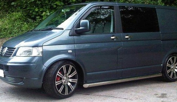 VW T5 Bj. 09-15 Kurzer Radstand Edelstahl Schwellerrohre mit 45° Enden ohne Auftritt - Direct 4x4 Autozubehör
