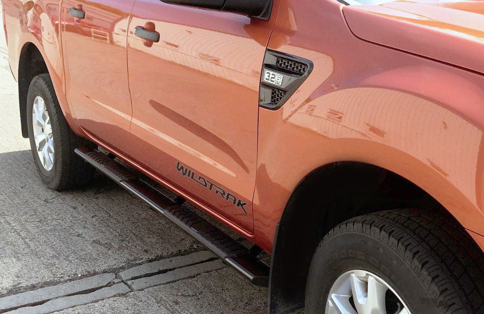 Ford Ranger Bj. 16-21 Trittbretter "Sonar Schwarz" - Direct 4x4 Autozubehör
