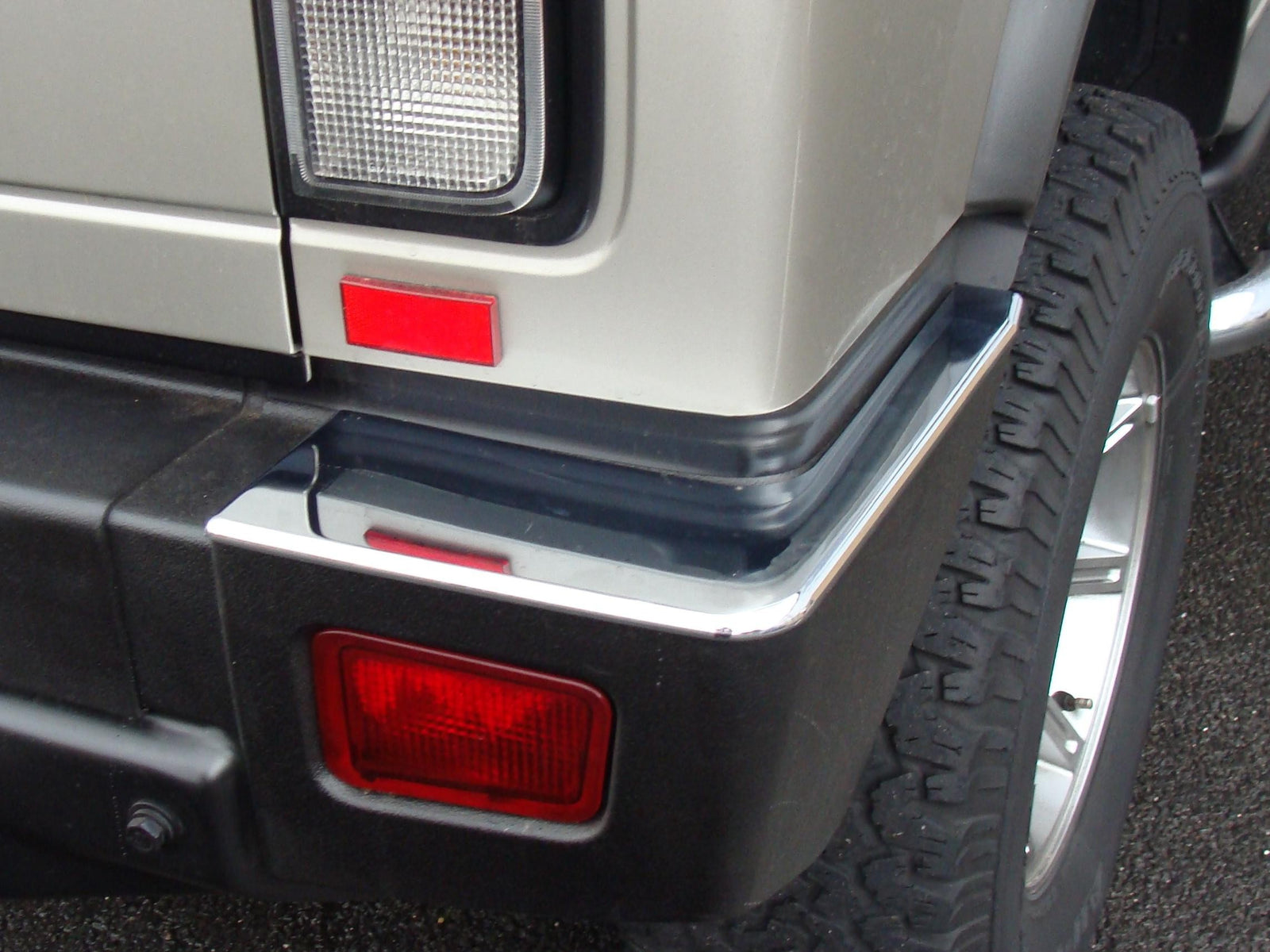 HUMMER H2 Bj. 02-05 Heckstoßstange Chrom Cover Ecken - Direct 4x4 Autozubehör