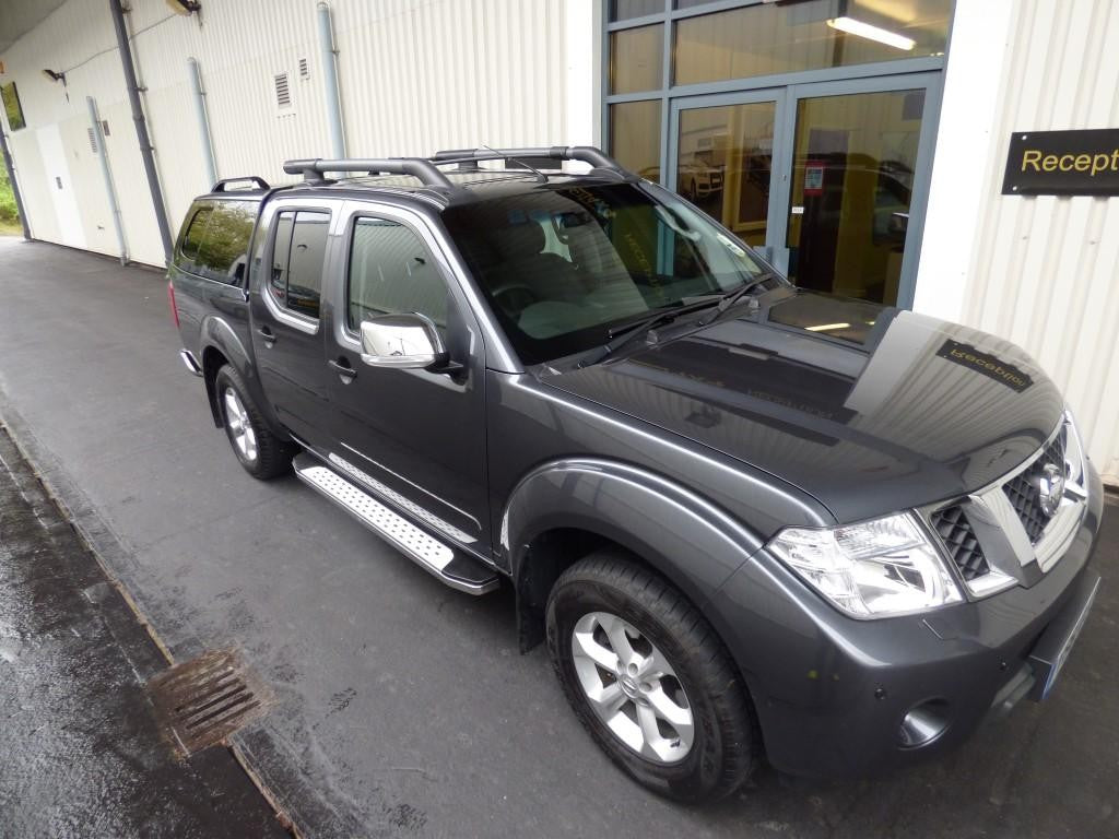 Nissan Navara D40 Double Cab Bj. 06-15 Trittbretter "Freedom" - Direct 4x4 Autozubehör
