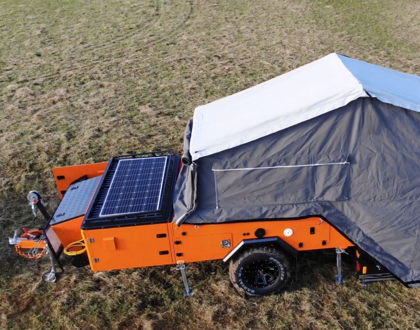 Offroad Wohnwagen "Goliath4x4" 2 Personen All Inklusive - Direct 4x4 Autozubehör