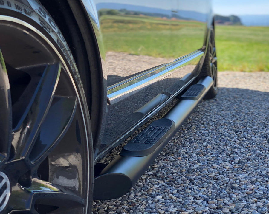 VW T5 Bj. 03-09 Kurzer RS schwarze Schwellerrohre 45° Enden Mit Auftritt - Direct 4x4 Autozubehör