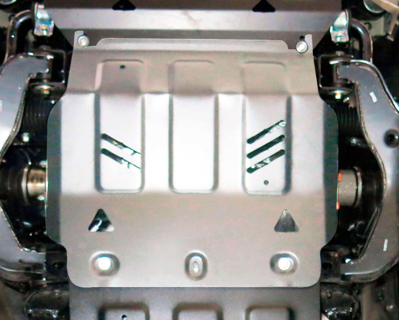 Mitsubishi L200 Bj. 07-15 Unterfahrschutz "Rival" - Direct 4x4 Autozubehör