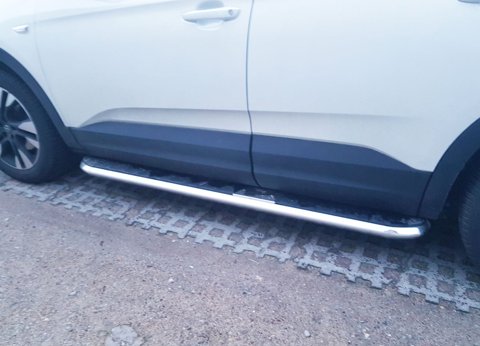 Opel Grandland X ab Bj. 17 Trittbretter "High Flyer" - Direct 4x4 Autozubehör