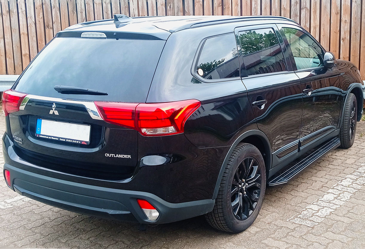 Mitsubishi Outlander ab Bj. 13 Trittbretter "Raptor Schwarz" - Direct 4x4 Autozubehör