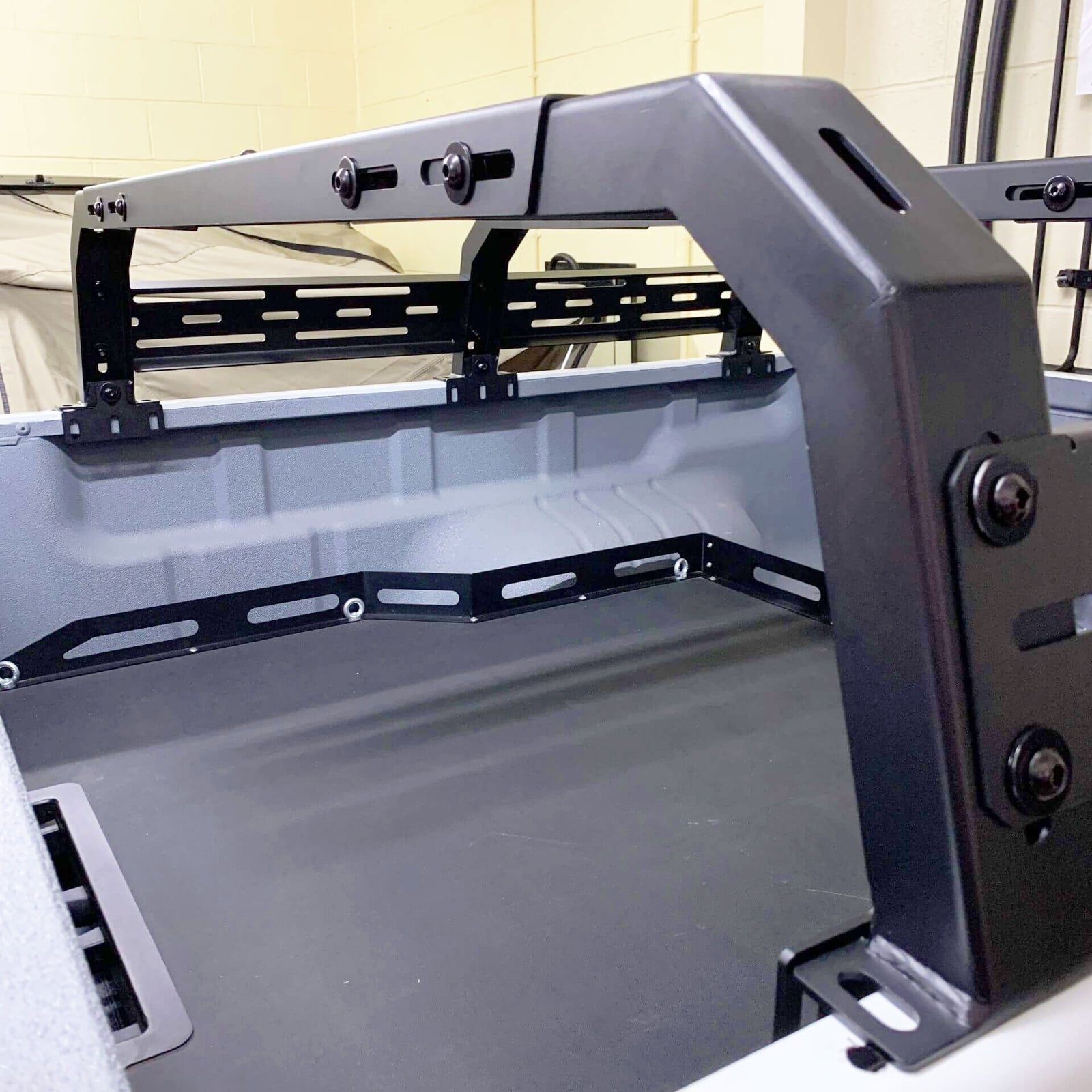 Universal Pick-Up Gepäckträger & Überrollbügel "Endeavor" - Direct 4x4 Autozubehör