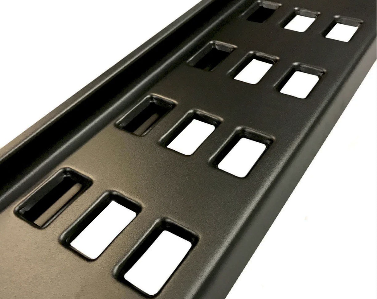 Mitsubishi L200 Bj. 15-23 Double Cab Trittbretter "Gator Schwarz"