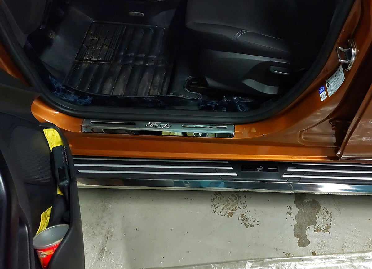 Ford EcoSport ab Bj. 13 Trittbretter "Premier" - Direct 4x4 Autozubehör