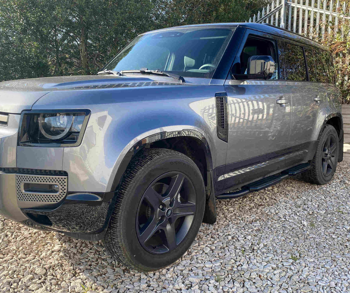 Land Rover Defender 110 ab Bj. 20 Schwarze Schwellerrohre - Direct 4x4 Autozubehör