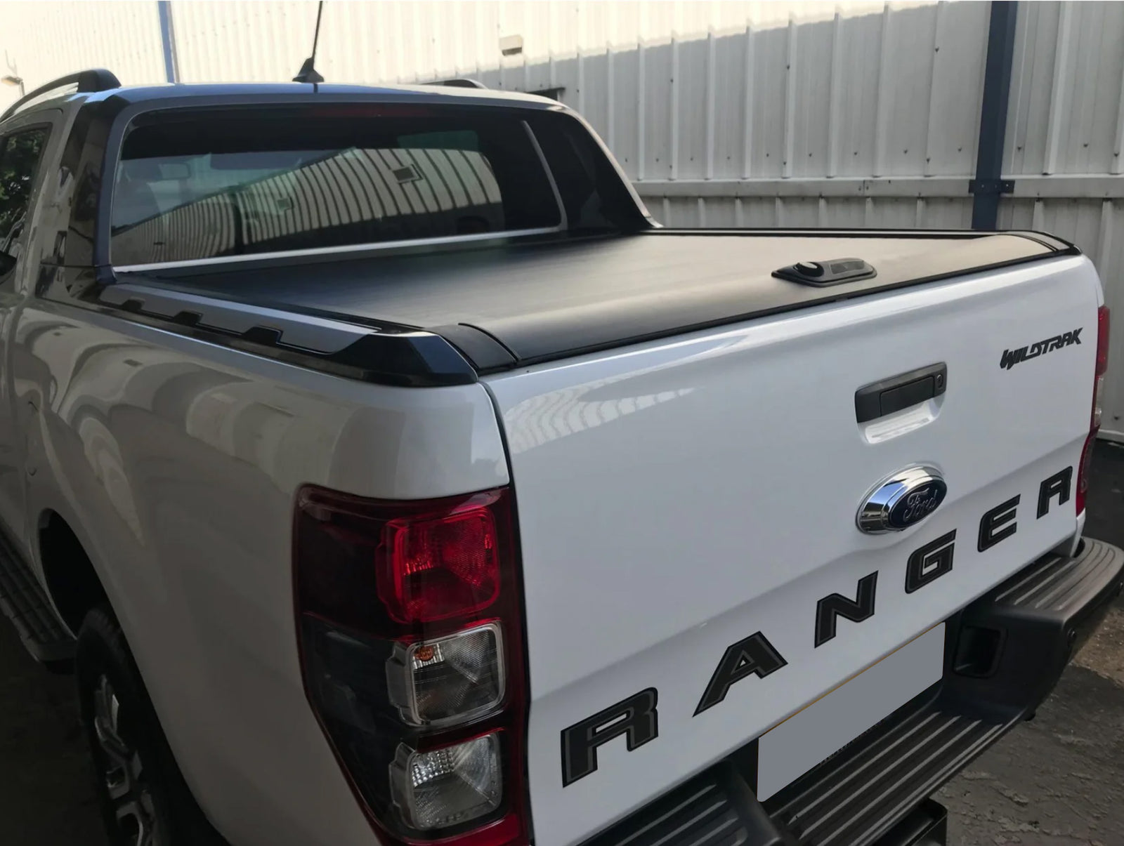 Ford Ranger Double Cab Bj. 12-21 Hardtop Abdeckung "Roll N Lock"
