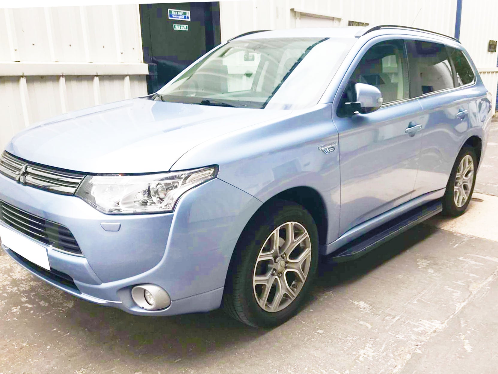 Mitsubishi Outlander PHEV Bj. 13-21 Trittbretter "Raptor Schwarz" - Direct 4x4 Autozubehör