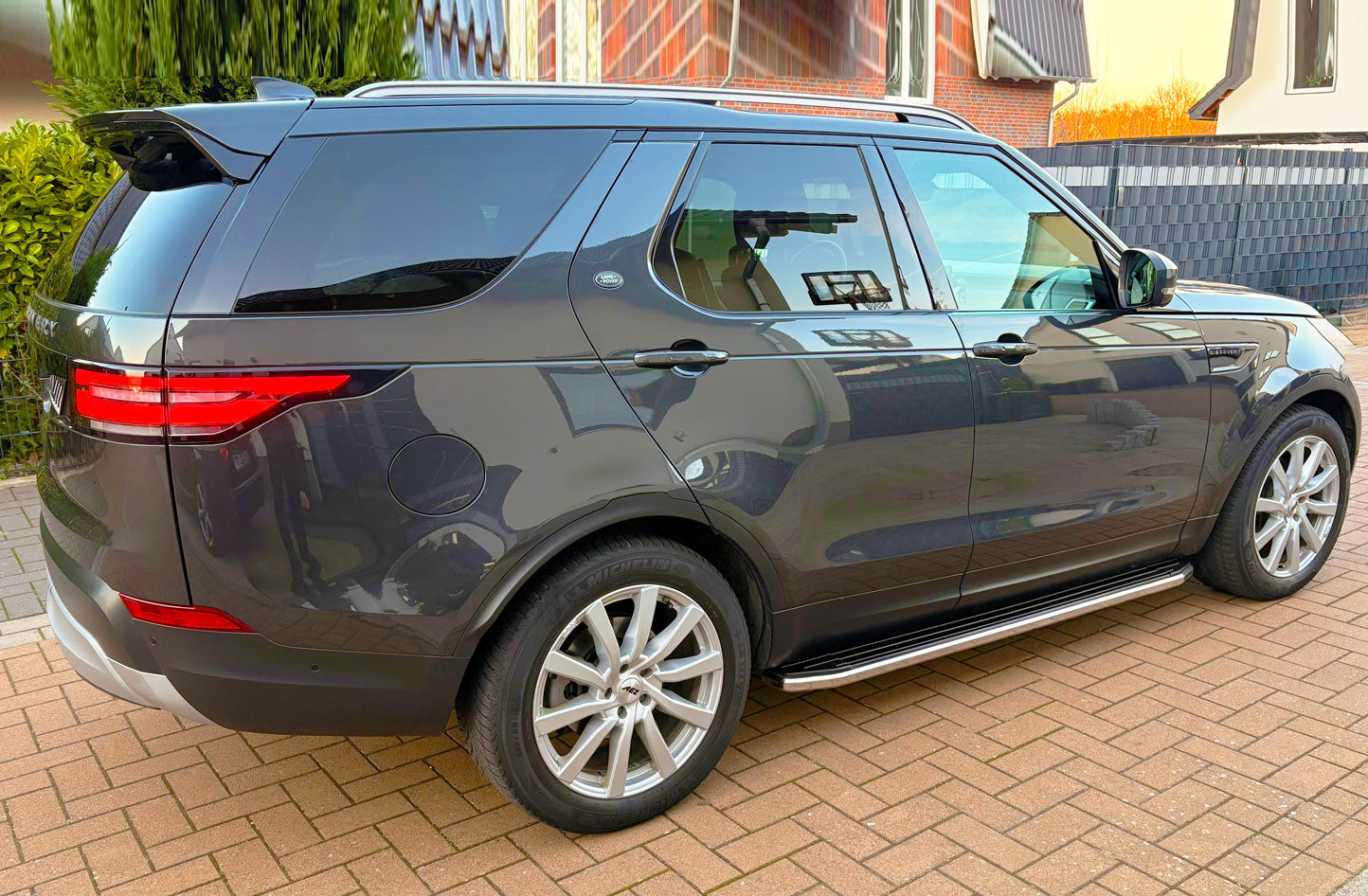 Land Rover Discovery ab Bj. 17 Trittbretter "Raptor"