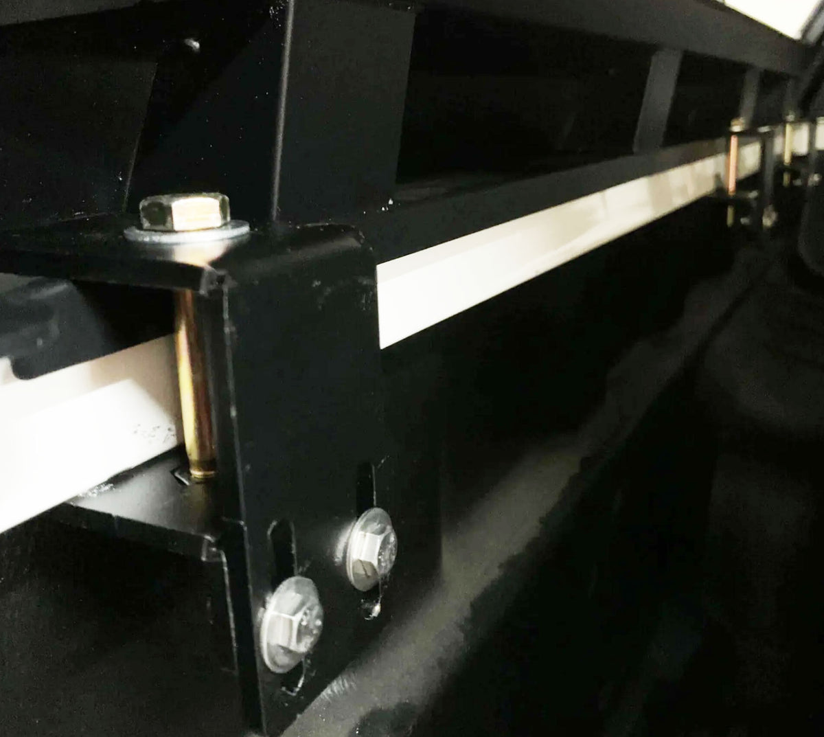 Mitsubishi L200 ab Bj. 24 Double Cab Pick-Up Canopy "Expedition"