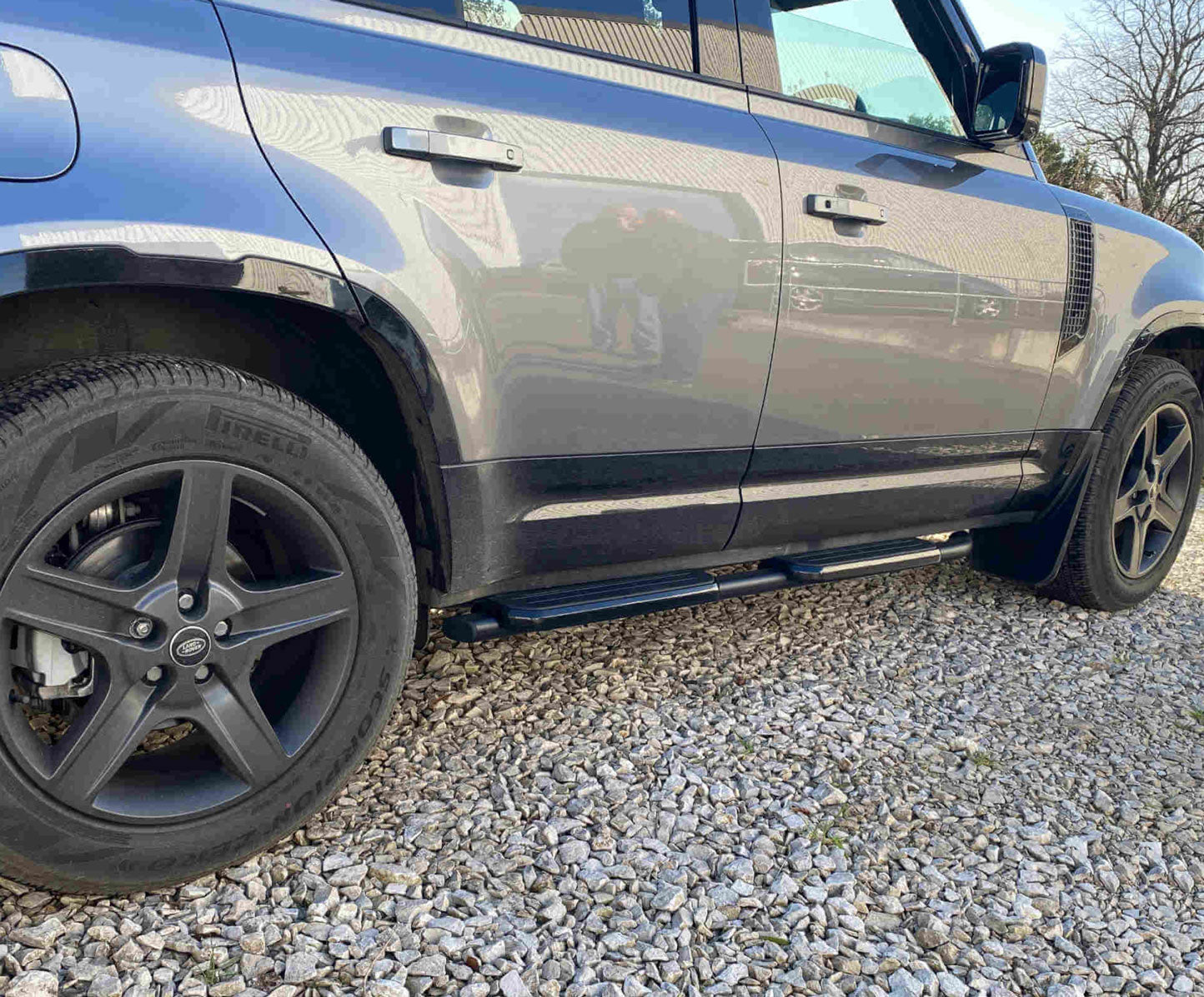 Land Rover Defender 110 ab Bj. 20 Schwarze Schwellerrohre - Direct 4x4 Autozubehör