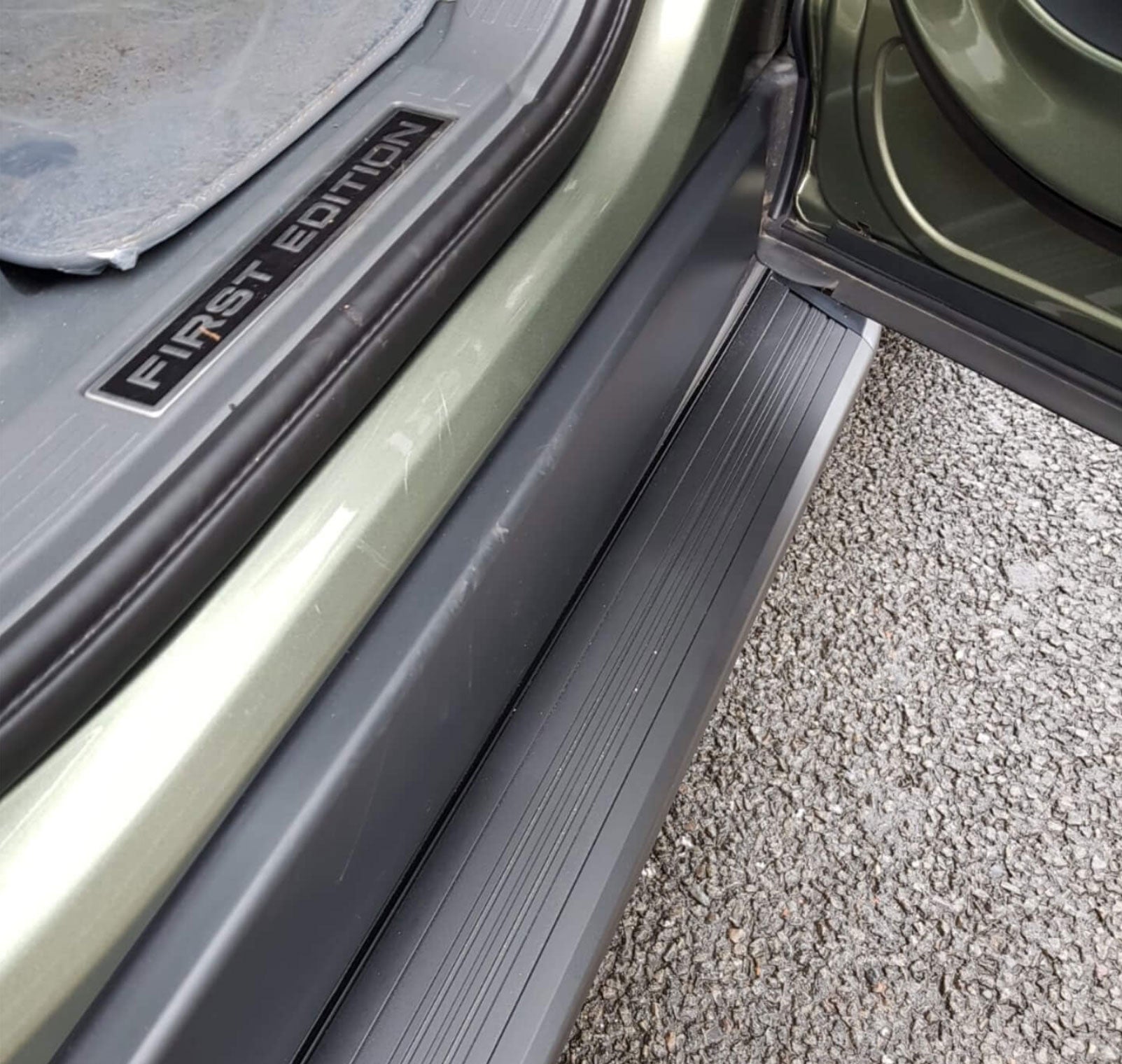 Land Rover Defender 110 ab Bj. 20 Trittbretter "Orca" - Direct 4x4 Autozubehör