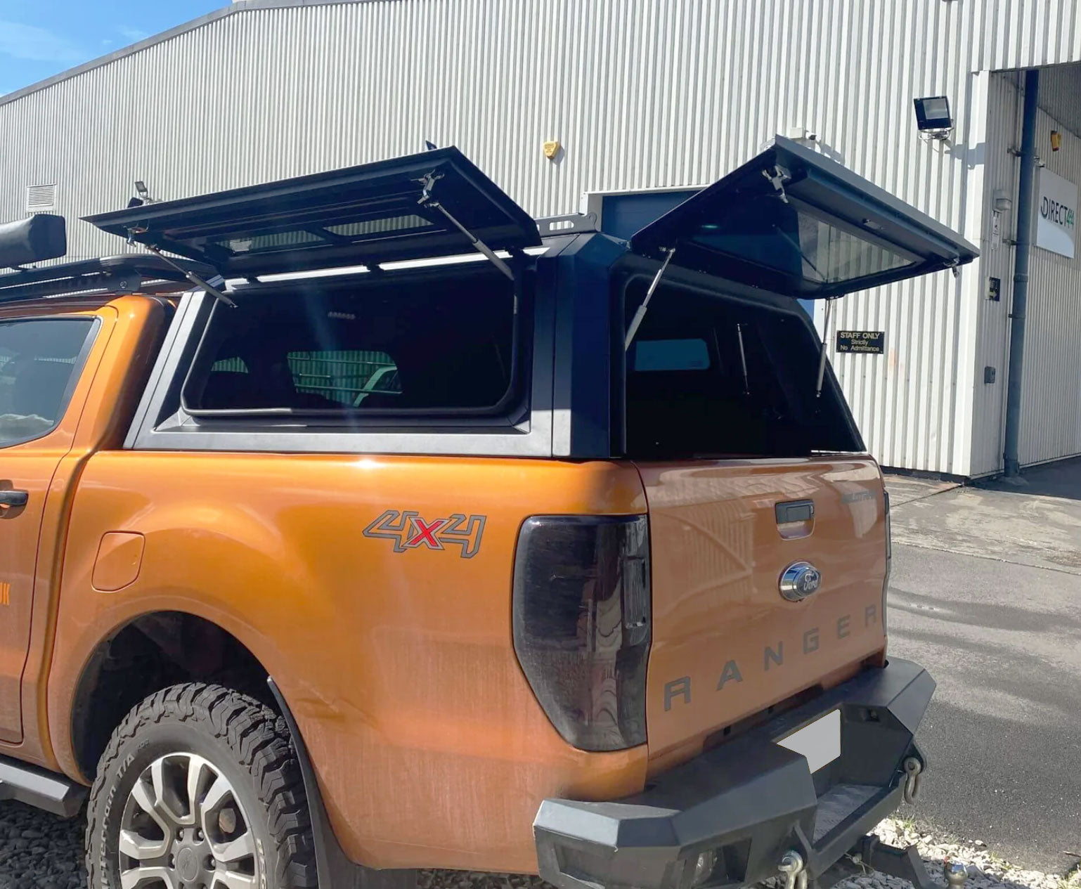 Toyota Hilux ab Bj. 16 Double Cab Pick-Up Canopy "Guardian"