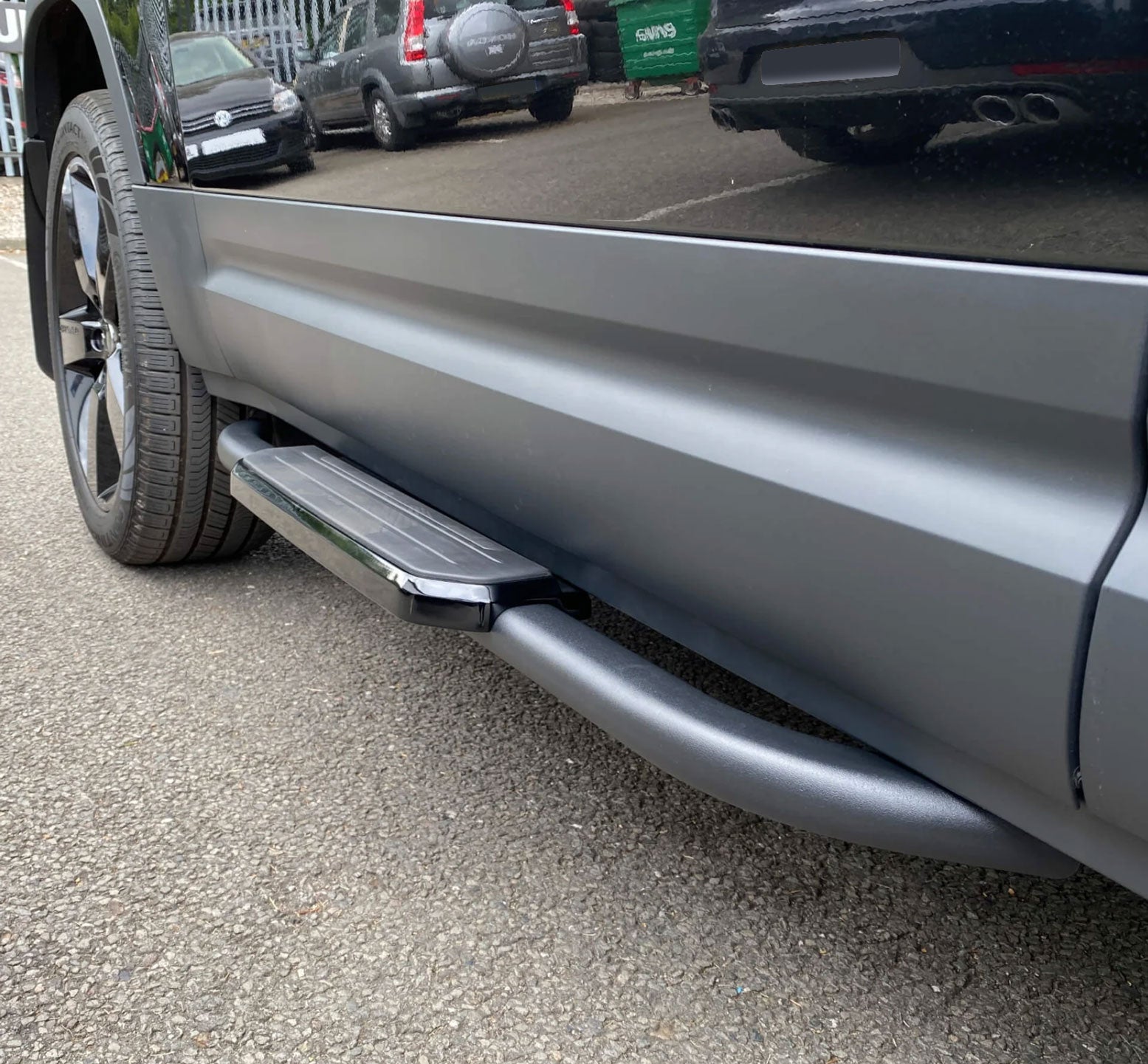 Land Rover Defender 90 ab Bj. 21 schwarze Schwellerrohre - Direct 4x4 Autozubehör