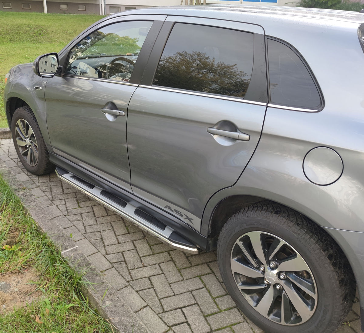 Mitsubishi ASX ab Bj. 10 Trittbretter "Suburban" - Direct 4x4 Autozubehör