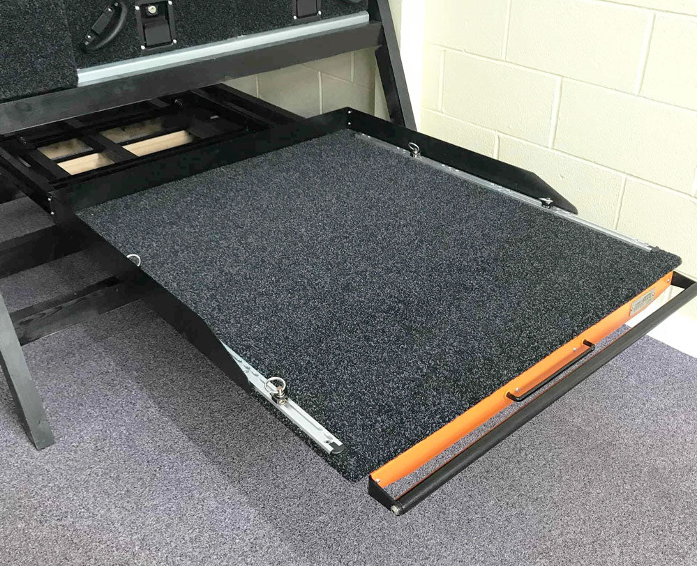 Ausziehbare Ladefläche 129cm x 104cm Extrem Robust - Direct 4x4 Autozubehör