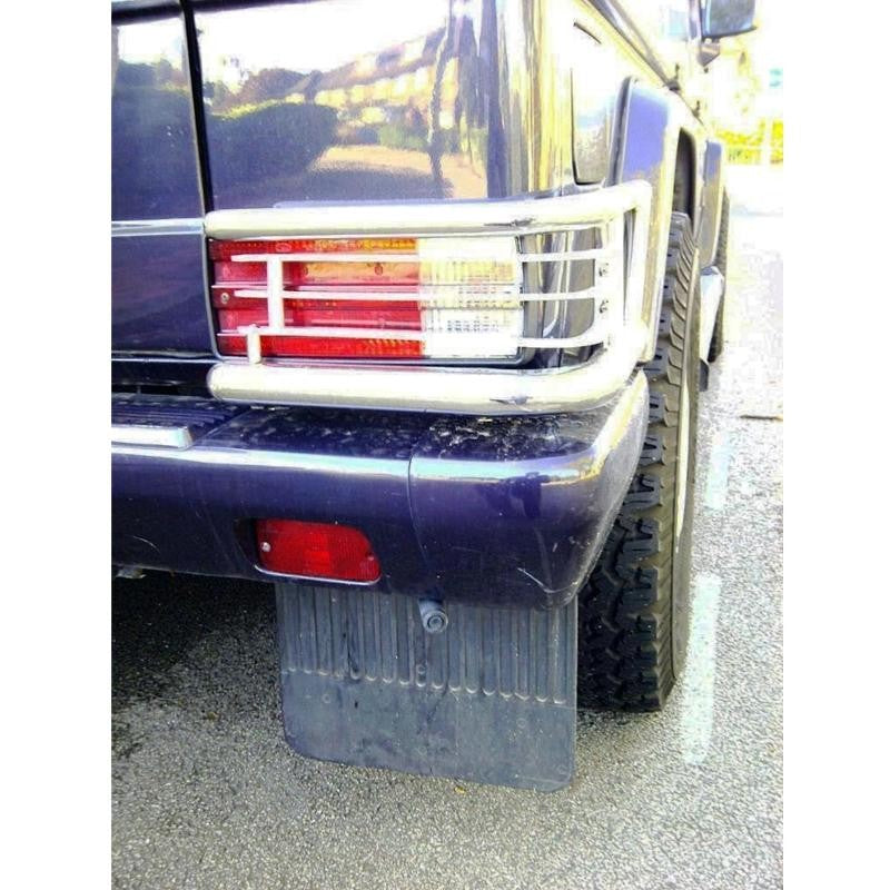 Mercedes G Klasse Edelstahl Rückleuchten Schutzgitter - Direct 4x4 Autozubehör