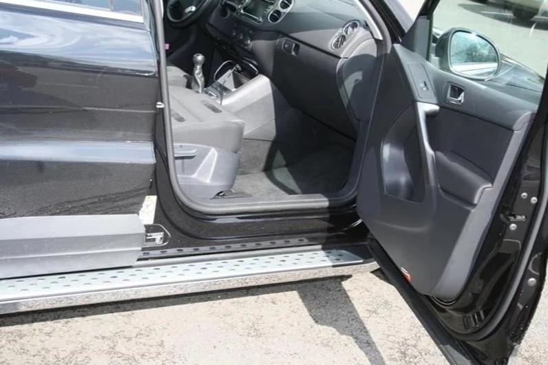 VW Tiguan Allspace ab Bj. 17 Trittbretter "Freedom" - Direct 4x4 Autozubehör