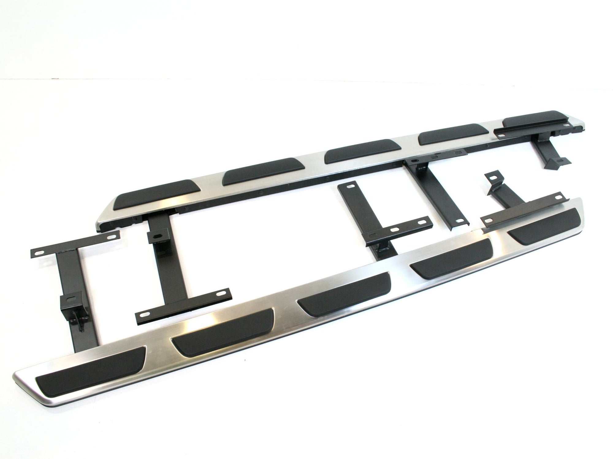 Audi Q3 Bj. 12-18 (8U) Edelstahl Trittbretter im original Style - Direct 4x4 Autozubehör