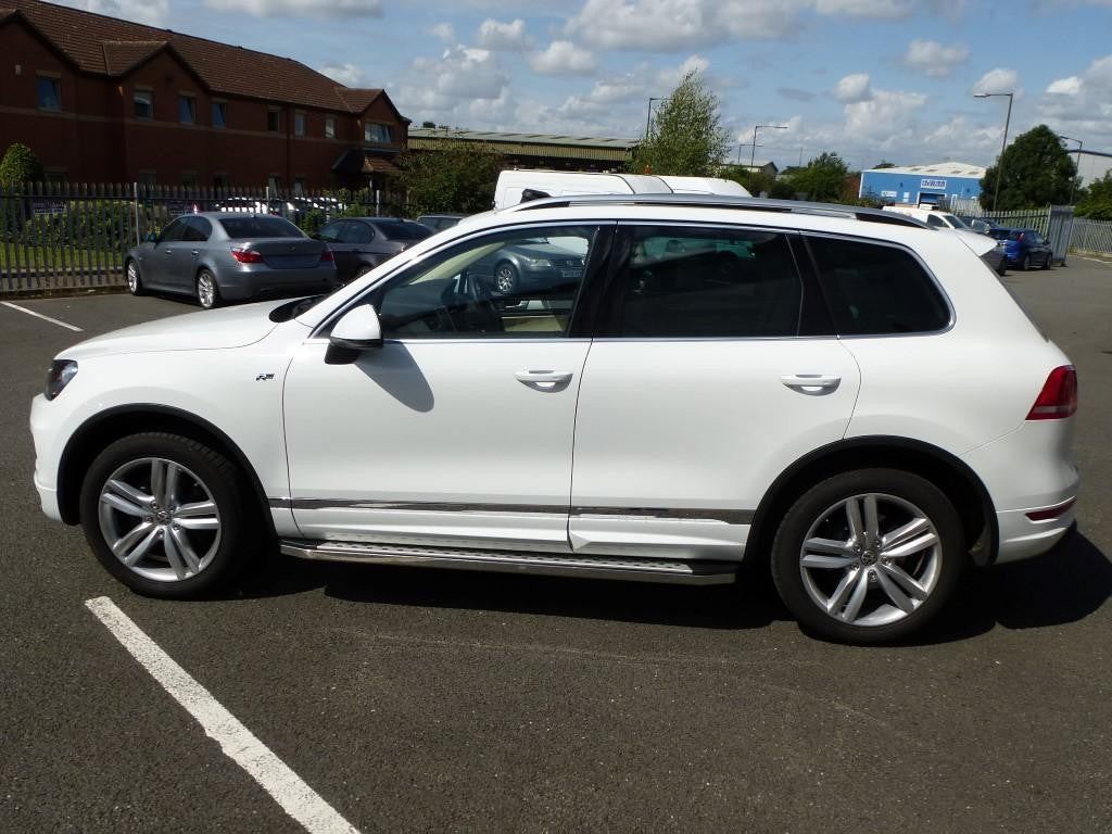 VW Touareg Bj. 10-17 Trittbretter "Freedom" - Direct 4x4 Autozubehör