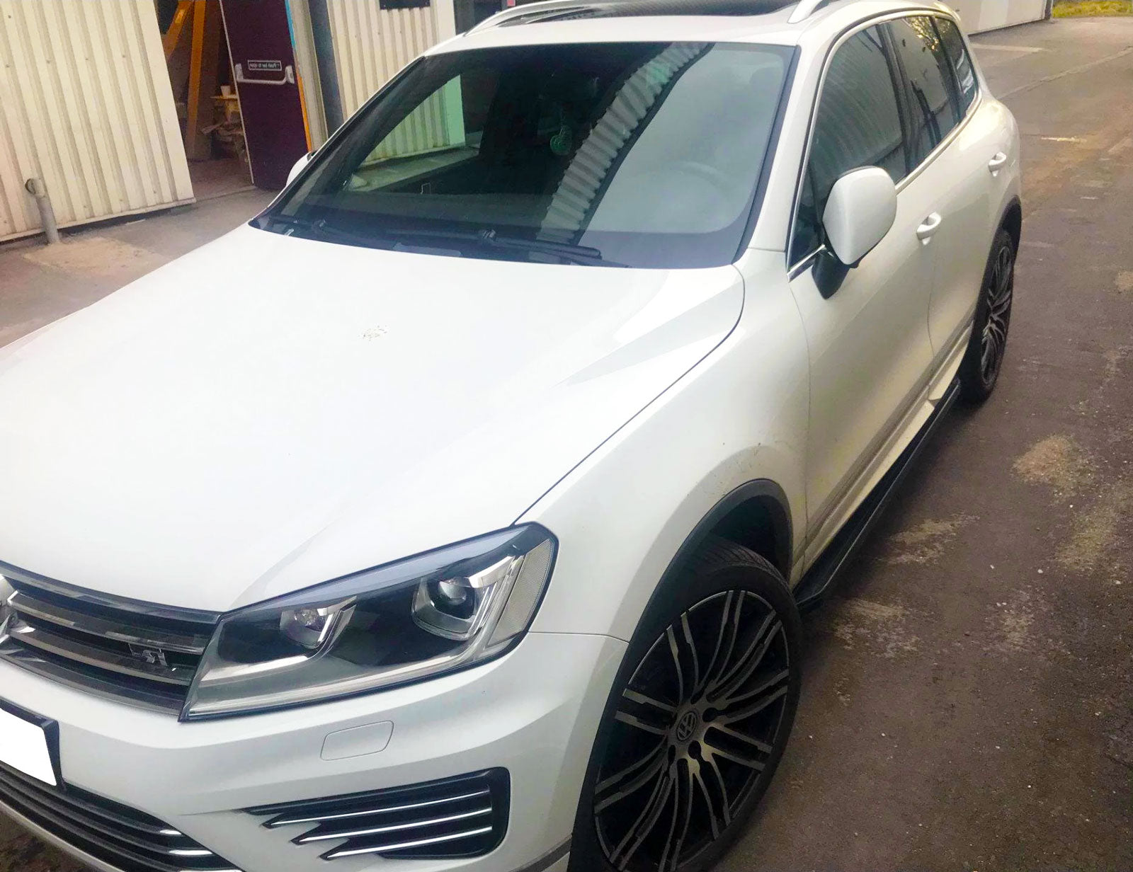 VW Touareg Bj. 10-17 Trittbretter "Raptor Schwarz" - Direct 4x4 Autozubehör