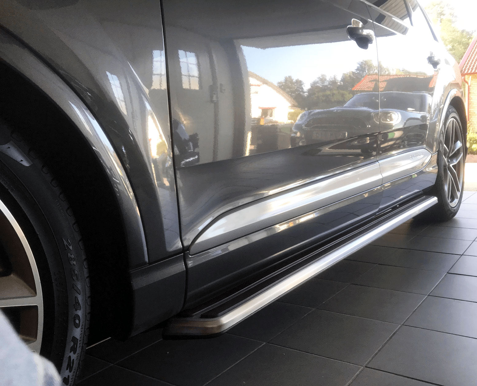 Audi Q7 Bj. 16-19 Trittbretter im Audi original Style - Direct 4x4 Autozubehör