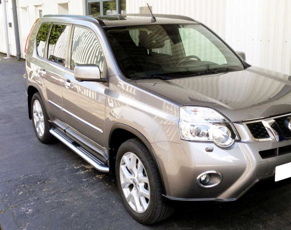 Nissan X-Trail Bj. 08-14 Trittbretter "Premier" - Direct 4x4 Autozubehör