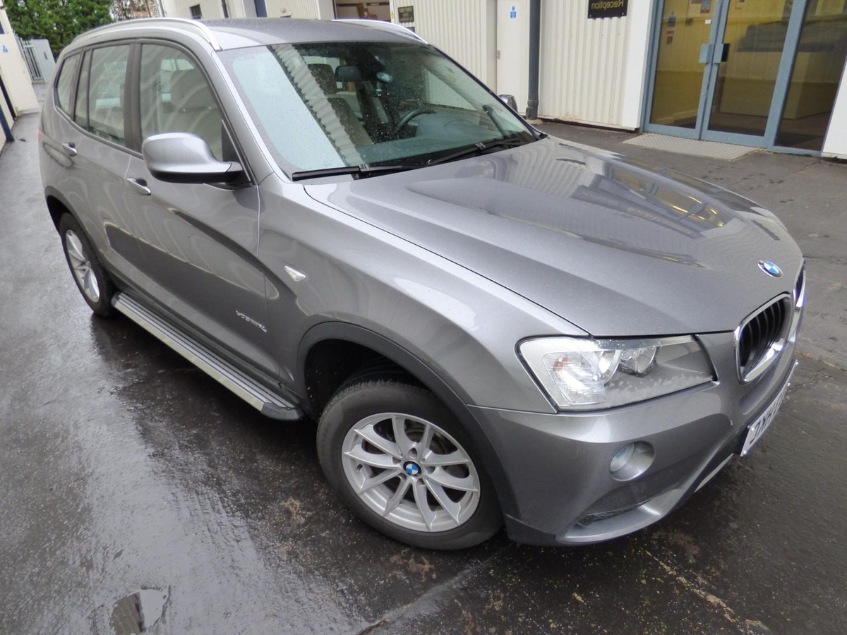 BMW X3 Bj. 10-17 (F25) Trittbretter "Stingray" - Direct 4x4 Autozubehör