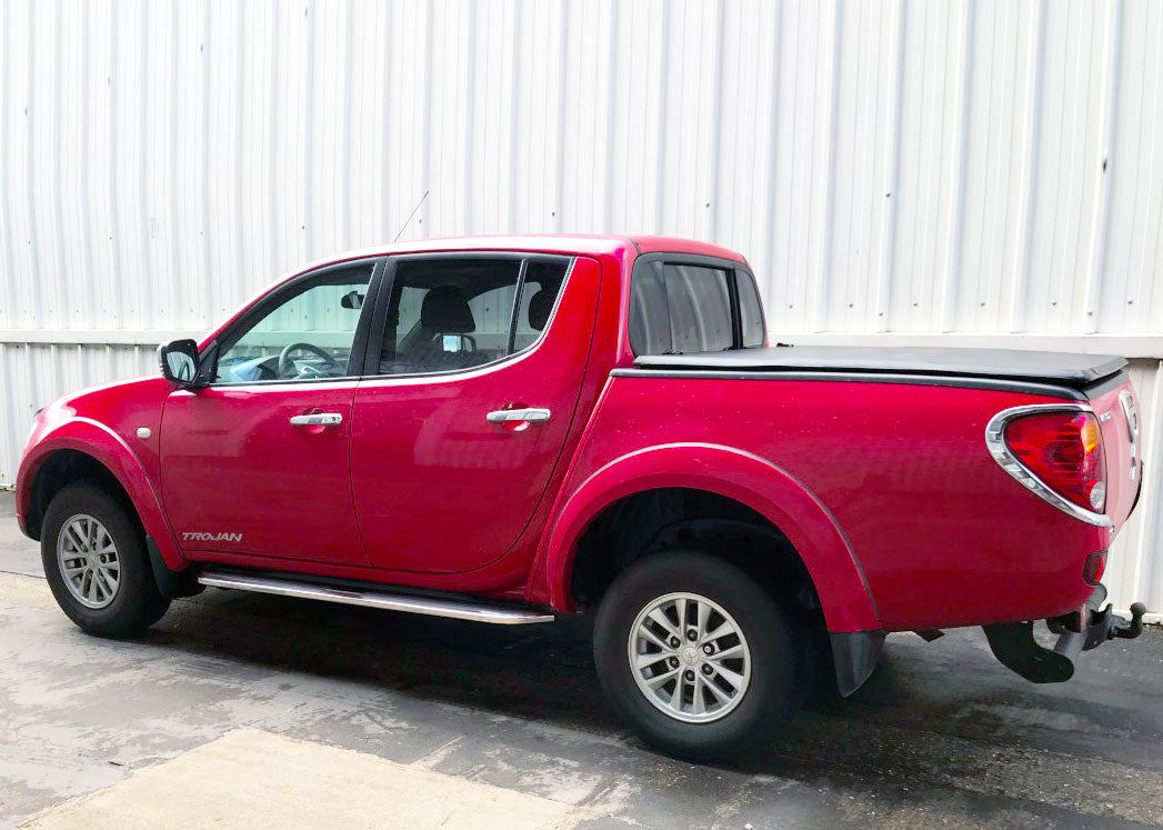 Mitsubishi L200 Bj. 05-15 Trittbretter "Premier" - Direct 4x4 Autozubehör