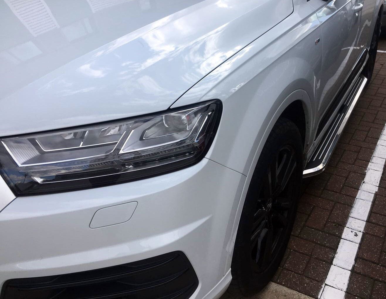 Audi Q7 Bj. 16-19 Trittbretter "Premier" - Direct 4x4 Autozubehör