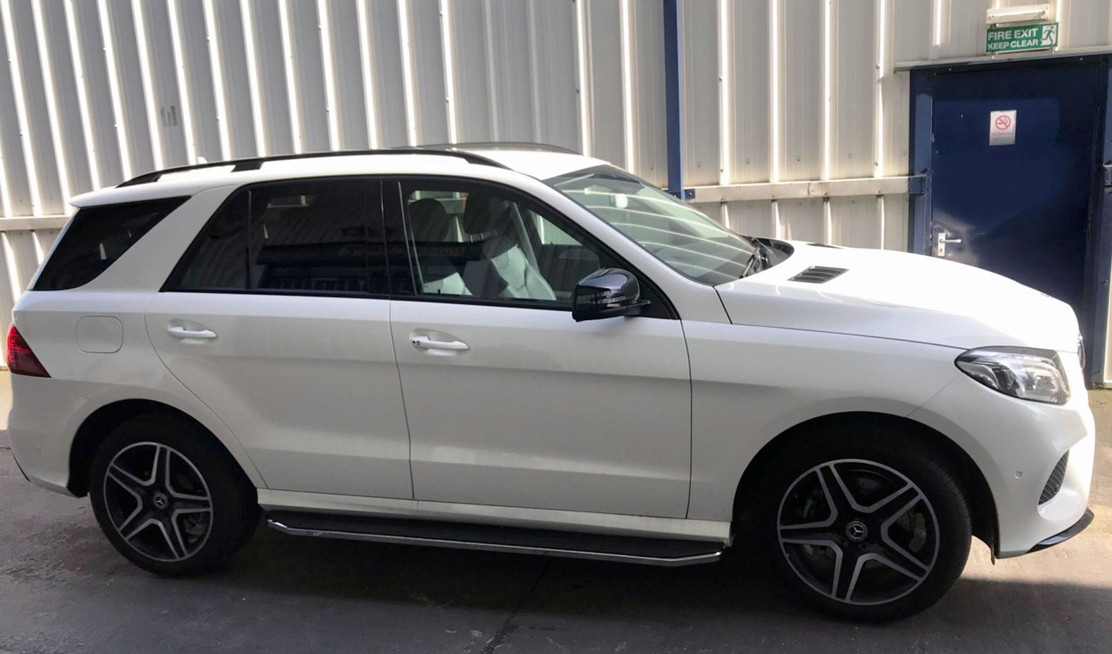 Mercedes GLE (W166) Bj. 15-19 Trittbretter "Raptor" - Direct 4x4 Autozubehör