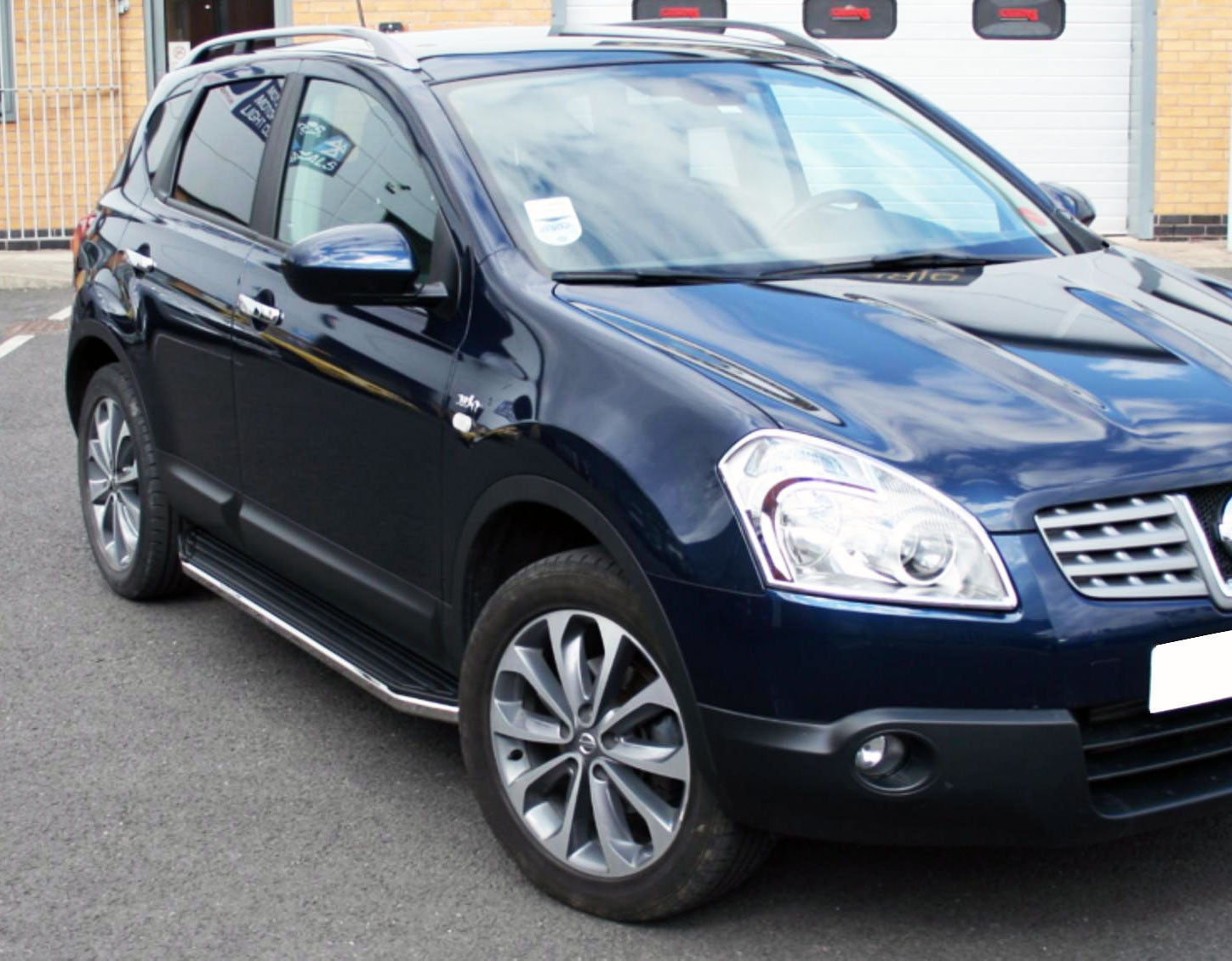 Nissan Qashqai Bj. 07-13 Trittbretter "Raptor" - Direct 4x4 Autozubehör