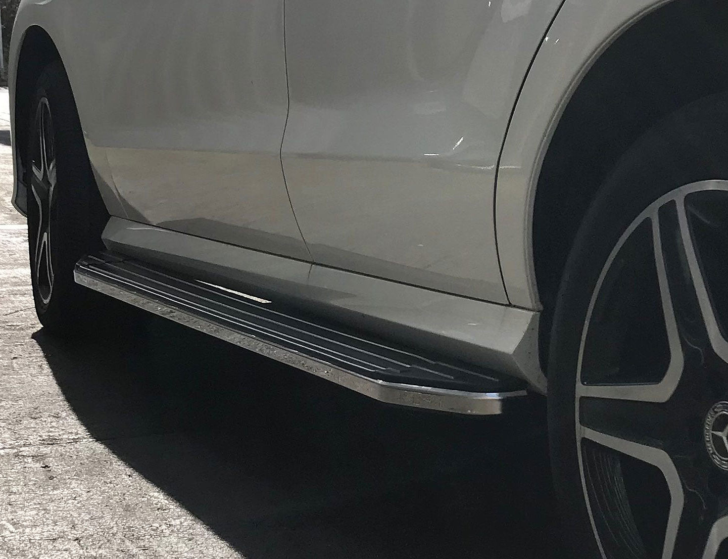 Mercedes GLE (W166) Bj. 15-19 Trittbretter "Raptor" - Direct 4x4 Autozubehör