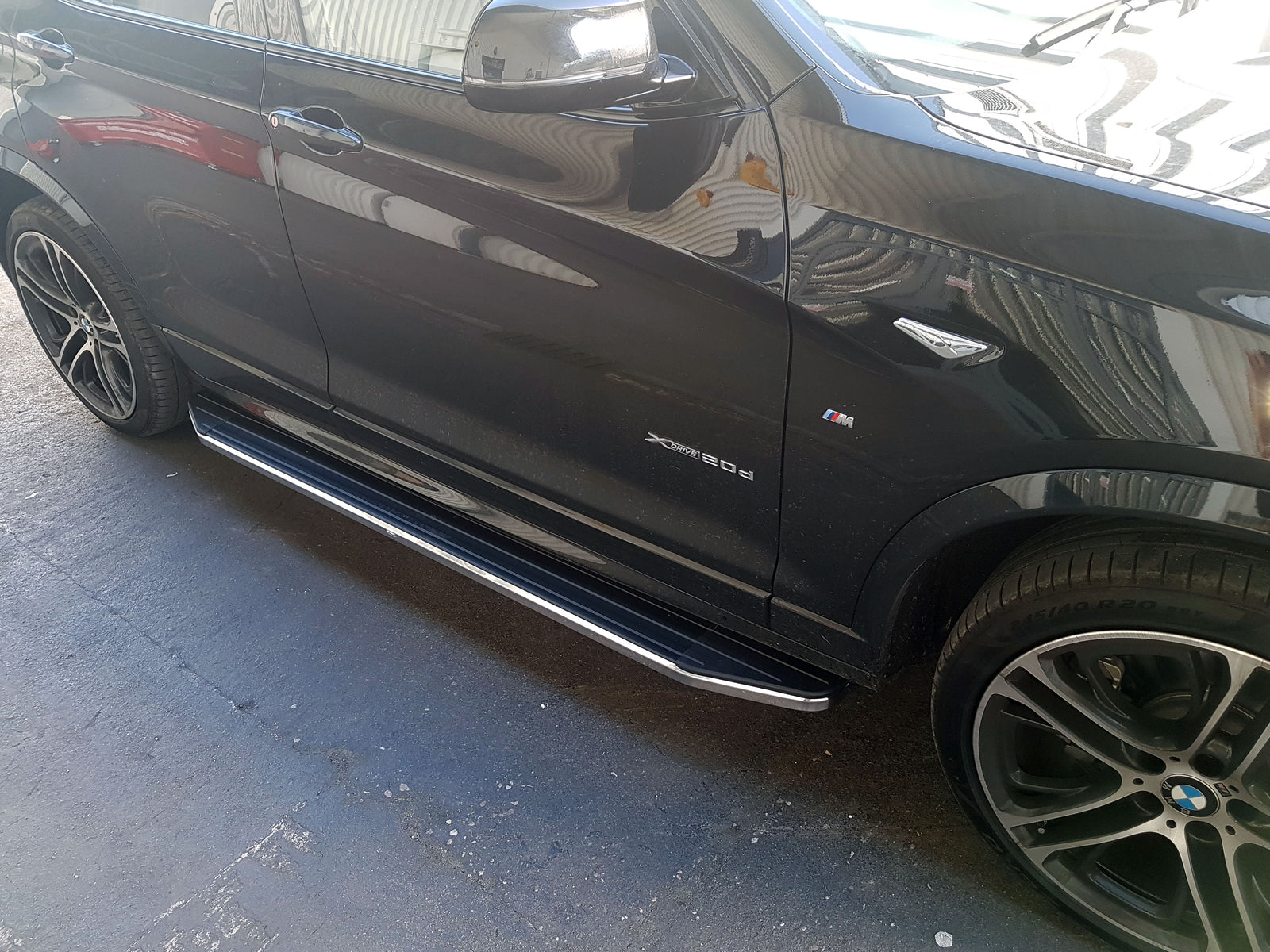 BMW X4 ab Bj. 14 (inkl. M Sport) Trittbretter "Raptor" - Direct 4x4 Autozubehör