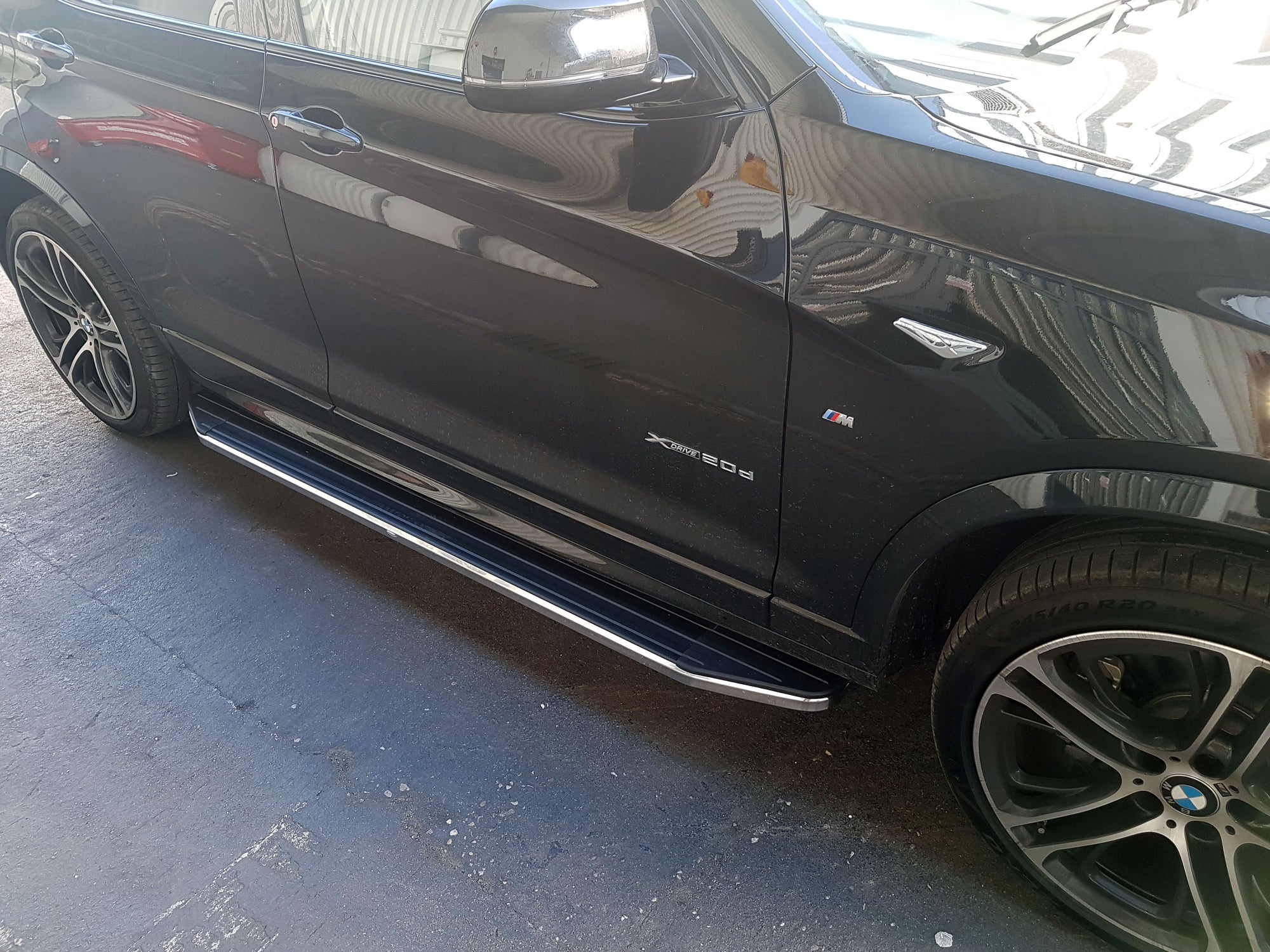 BMW X4 ab Bj. 14 (inkl. M Sport) Trittbretter "Raptor" - Direct 4x4 Autozubehör