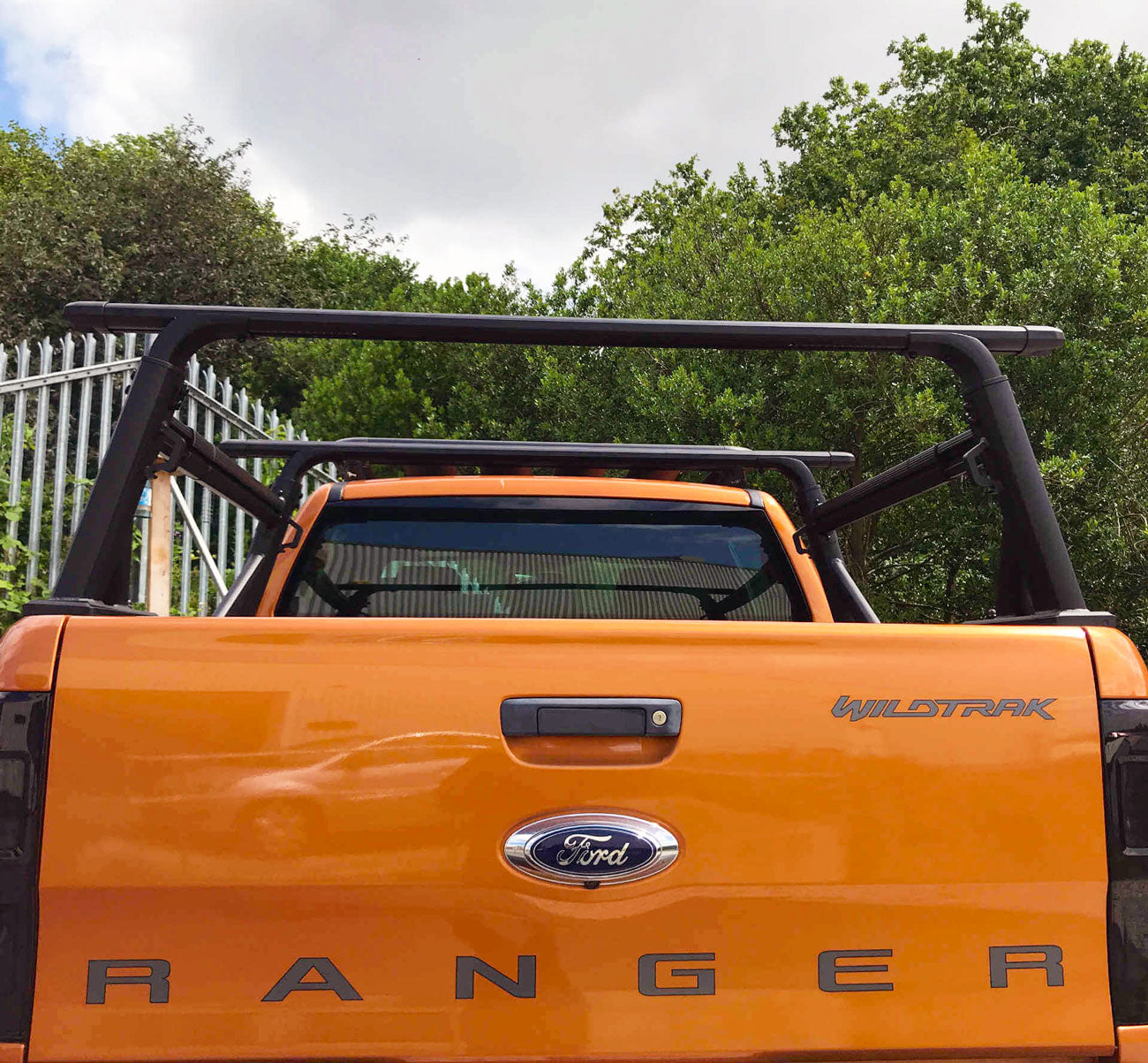 Universal Pick-Up Gepäckträger & Überrollbügel "CargoPro" - Direct 4x4 Autozubehör