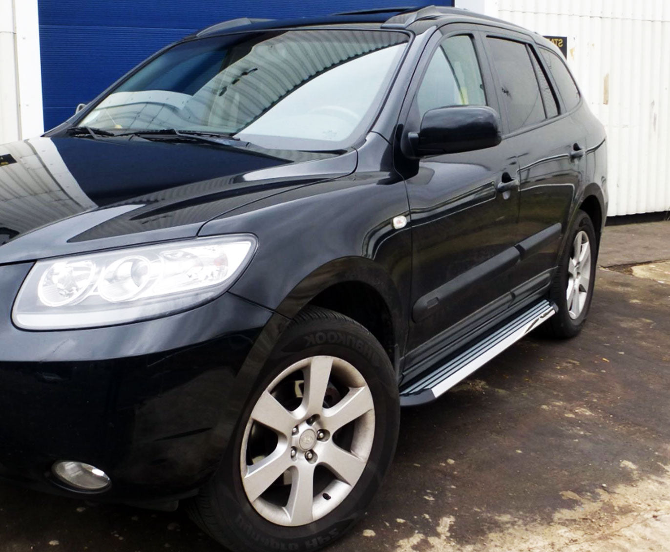 Hyundai Santa Fe Bj. 06-10 Trittbretter "Stingray" - Direct 4x4 Autozubehör